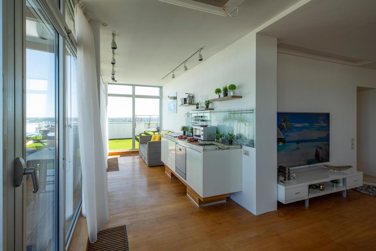 Skyhouse Riga Private Penthouse And Spa Екстериор снимка